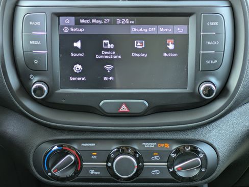 Used 2022 Kia Soul LX FWD image 16