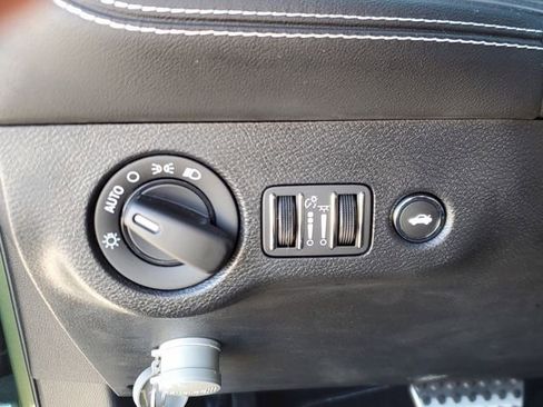 Used 2023 Dodge Challenger SRT Hellcat w/ Driver Convenience Group RWD image 16