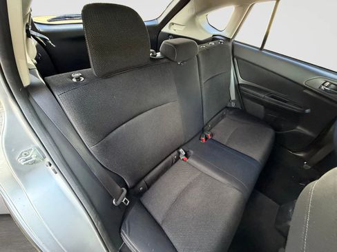 Used 2014 Subaru Crosstrek 2.0i Premium image 16