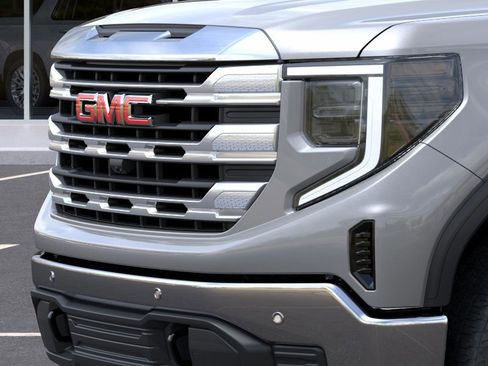 New 2026 GMC Sierra 1500 SLE image 14