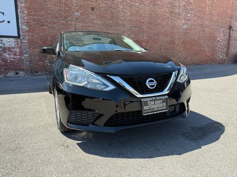 Used 2018 Nissan Sentra SV image 2