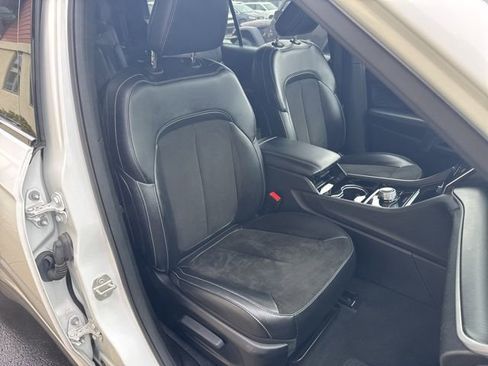 Certified 2023 Jeep Grand Cherokee L Laredo AWD/4WD image 6