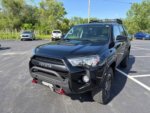 Used 2019 Toyota 4Runner TRD Pro AWD/4WD image 2