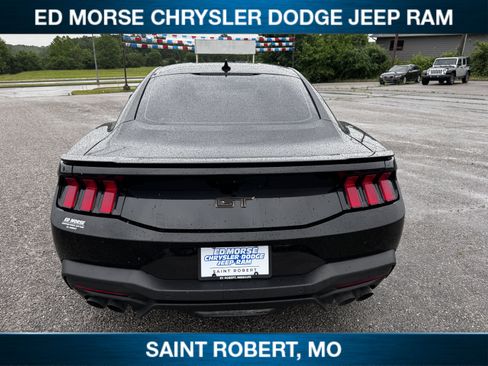 Used 2025 Ford Mustang GT Premium RWD image 3