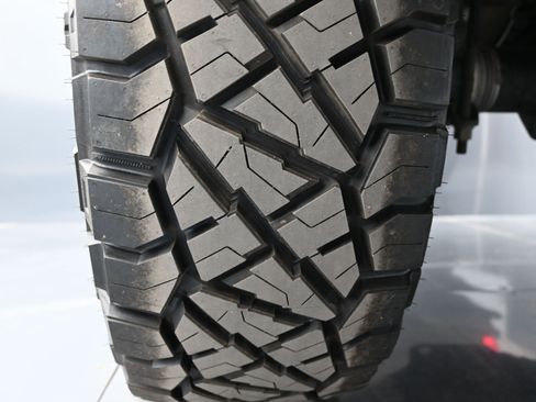 Used 2024 Ford F250 Platinum w/ Tremor Off-Road Package image 19