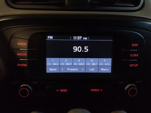 Used 2019 Kia Soul FWD image 25