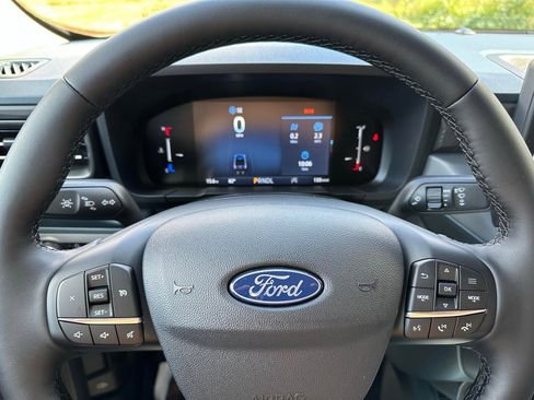 New 2025 Ford Maverick XLT w/ XLT Luxury Package image 16