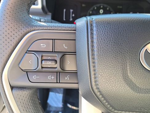 Certified 2025 Toyota 4Runner SR5 image 18