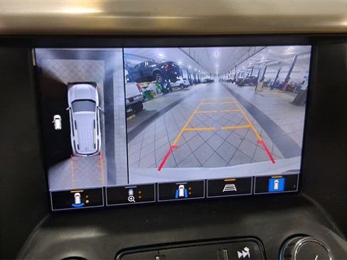 Used 2022 GMC Acadia Denali w/ Denali Technology Package image 30