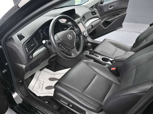 Used 2018 Acura ILX FWD image 11