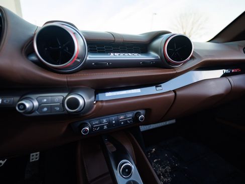 Used 2021 Ferrari 812 GTS image 45