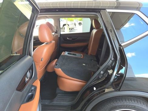 Used 2020 Nissan Rogue SL AWD/4WD image 45