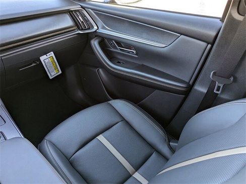 Used 2025 MAZDA CX-90 3.3 Turbo S w/ Premium Package image 16