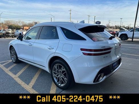 Used 2025 Genesis GV70 2.5T image 5
