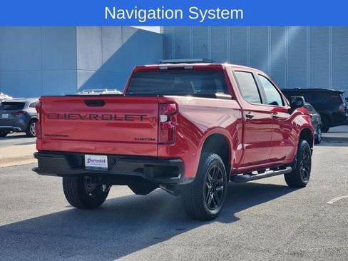 Used 2025 Chevrolet Silverado 1500 Custom Trail Boss w/ Turbomax Blackout Package image 4
