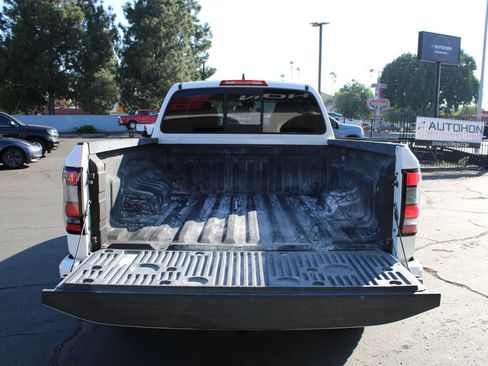 Used 2022 Nissan Frontier SV image 41