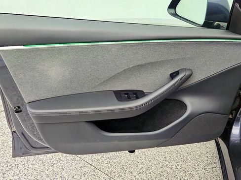 Used 2024 Tesla Model 3 image 10