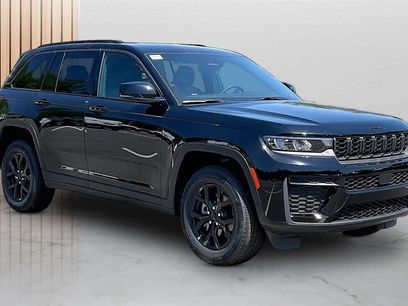 New 2026 Jeep Grand Cherokee Altitude