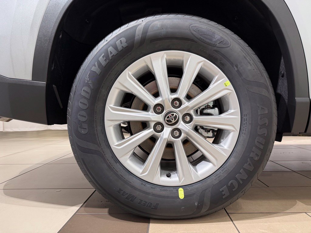 New 2026 Toyota Grand Highlander XLE FWD image 9