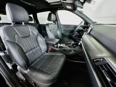 Used 2025 Kia Telluride SX X-Line AWD/4WD image 31