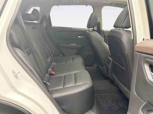 Used 2023 Nissan Rogue SL w/ SL Premium Package AWD/4WD image 19