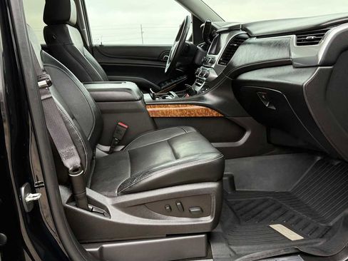 Used 2016 Chevrolet Suburban LTZ image 13