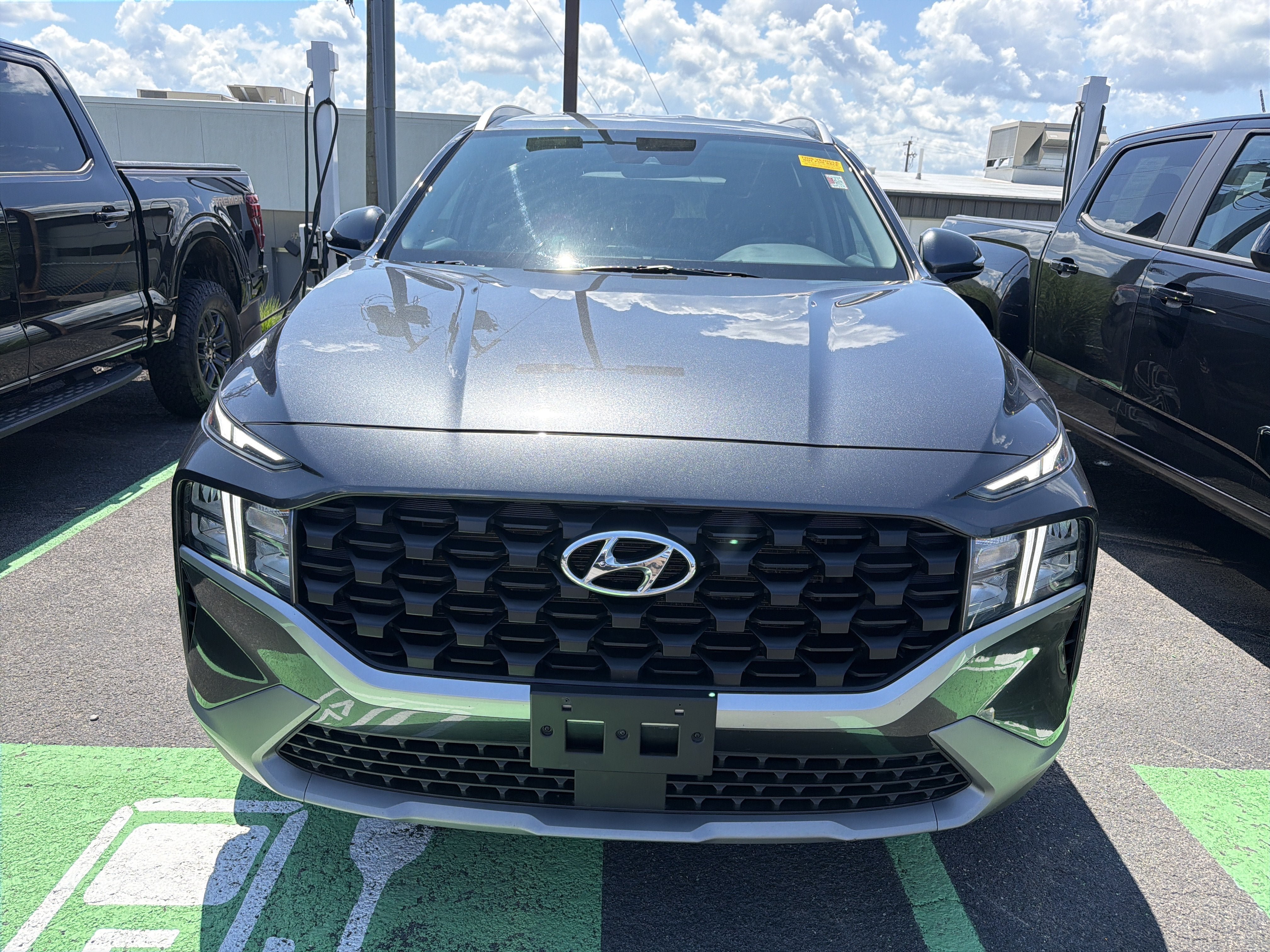Used 2023 Hyundai Santa Fe SEL AWD/4WD image 3