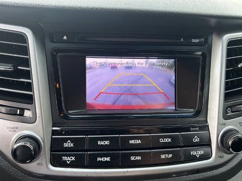Used 2016 Hyundai Tucson SE w/ Option Group 02 AWD/4WD image 17