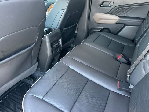 Used 2023 GMC Canyon Denali AWD/4WD image 4
