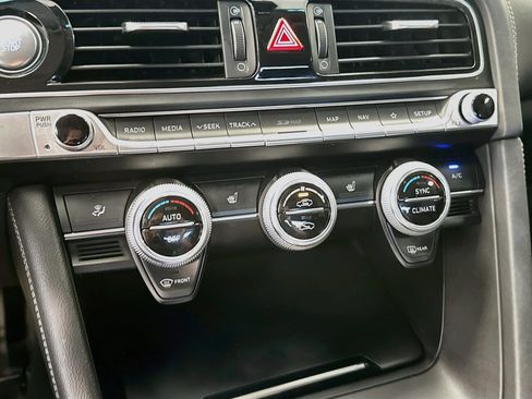 Used 2020 Genesis G70 2.0T w/ Elite Package AWD/4WD image 24