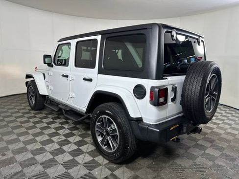 Used 2023 Jeep Wrangler Sahara w/ Cold Weather Group image 5