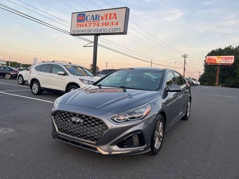 Used 2019 Hyundai Sonata Limited w/ Ultimate Package 04 FWD image 1