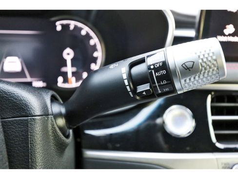 Used 2025 Genesis G70 3.3T Advanced w/ Sport Prestige Package image 20