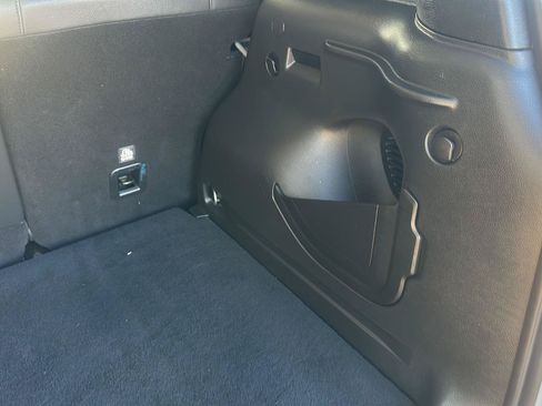 Used 2022 Jeep Renegade Limited AWD/4WD image 16