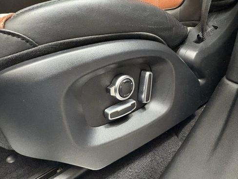 Used 2017 Land Rover Range Rover Sport HSE Dynamic image 28