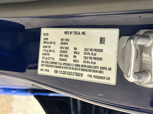 Used 2020 Tesla Model 3 Standard Range RWD image 12