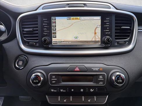 Used 2019 Kia Sorento SX image 20