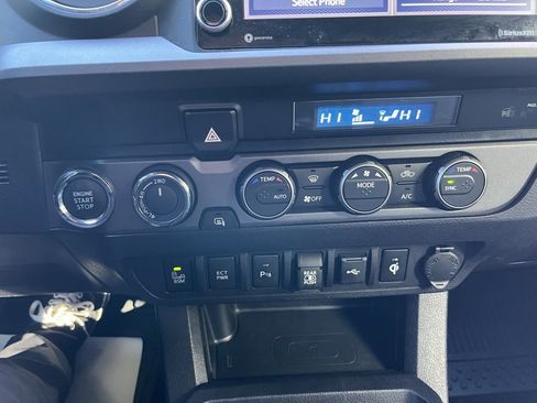 Certified 2023 Toyota Tacoma TRD Off-Road image 21