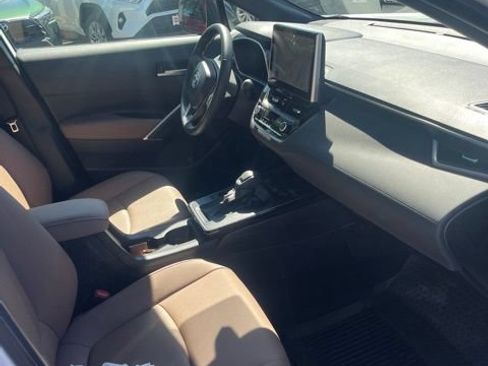 Used 2026 Toyota Corolla Cross XLE FWD image 5
