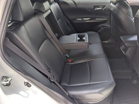 Used 2024 Toyota Venza Nightshade AWD/4WD image 5