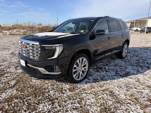 Used 2024 GMC Acadia Denali w/ Super Cruise Package image 2