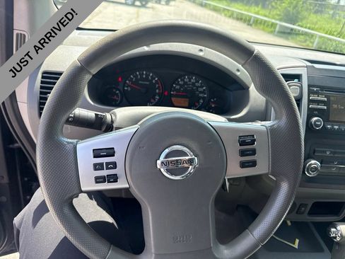 Used 2013 Nissan Frontier SV RWD image 10