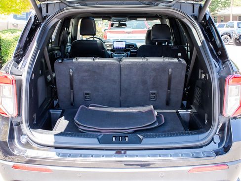 Used 2022 Ford Explorer ST-Line w/ Class IV Trailer Tow Package AWD/4WD image 24