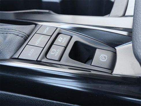 Certified 2025 Toyota Camry LE image 22