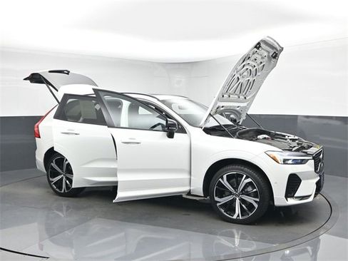 Used 2022 Volvo XC60 B6 R-Design w/ Advanced Package image 53