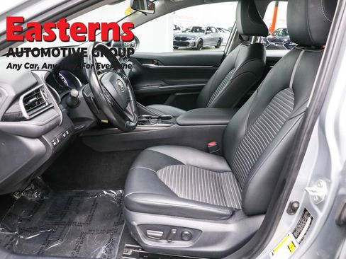 Used 2023 Toyota Camry SE FWD image 14