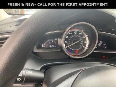 Used 2014 MAZDA MAZDA3 i Sport image 22