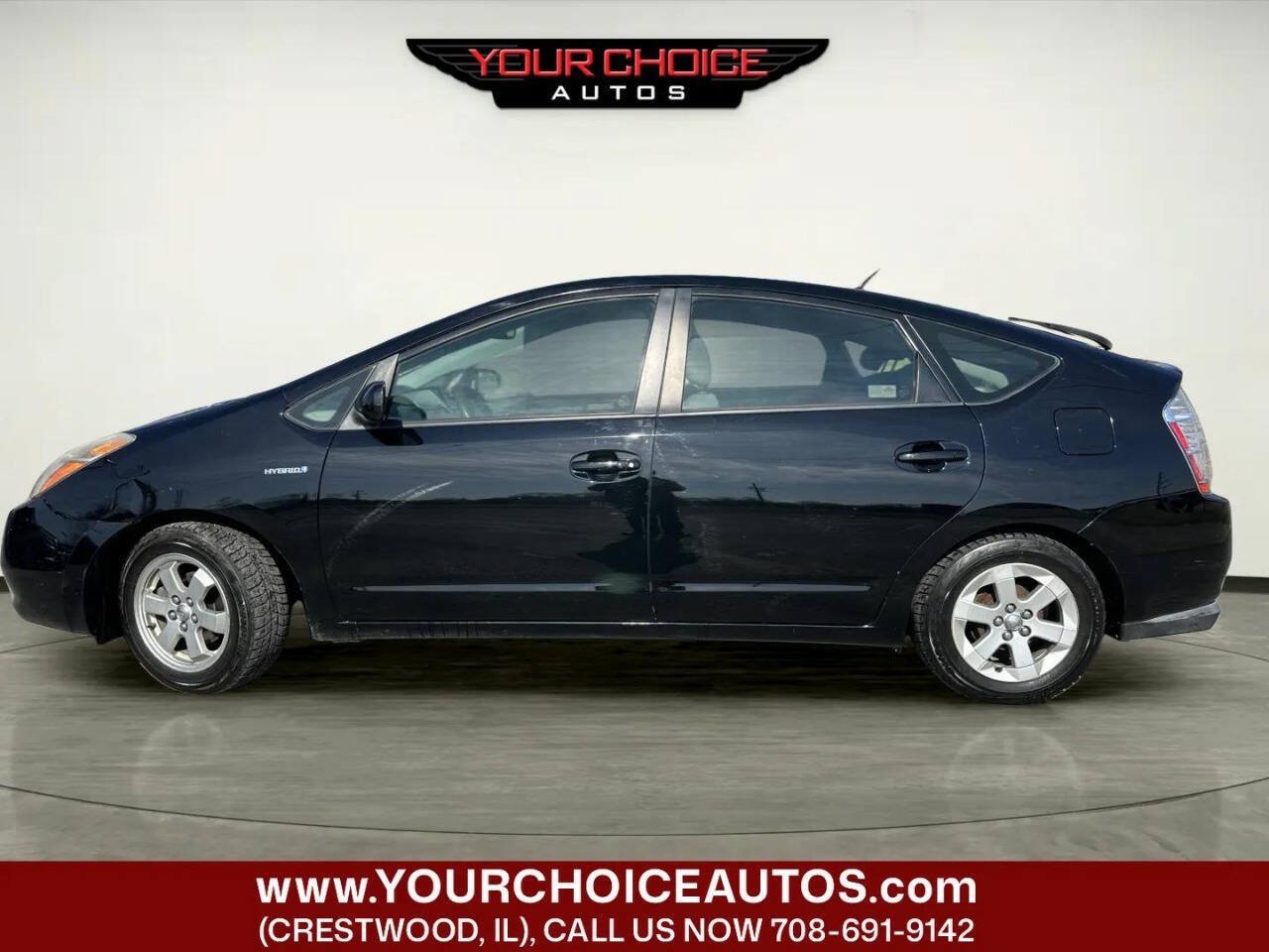 Used 2009 Toyota Prius w/ Pkg 5 FWD image 2
