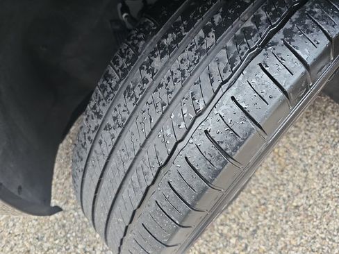 Used 2023 GMC Acadia Denali w/ Denali Ultimate Package image 36