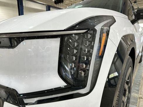 New 2026 Kia EV9 GT-Line image 32